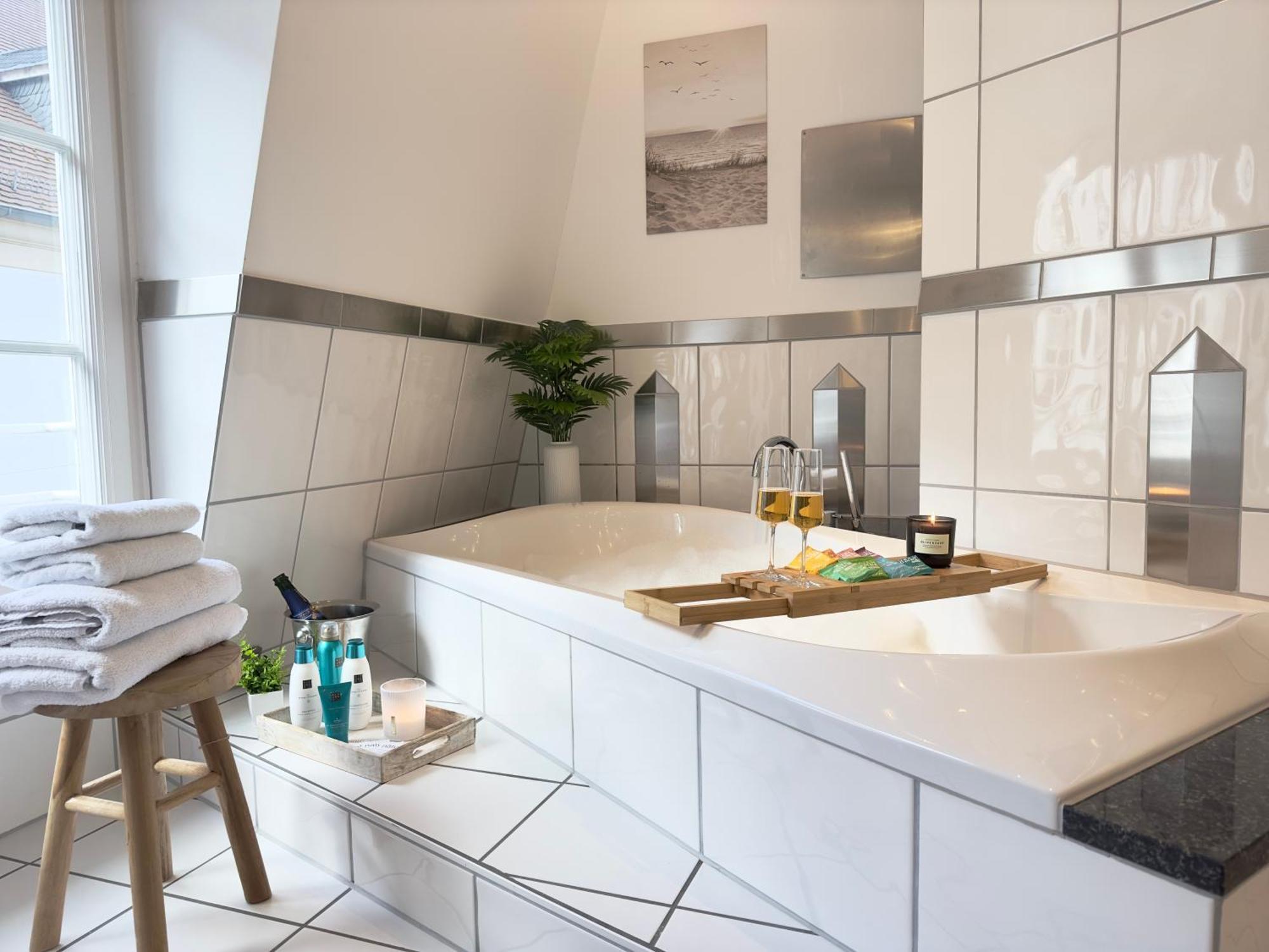 Luxury Old Town Suite - Xxl Terrasse & Xxl Penthouse Гайдельберг Екстер'єр фото